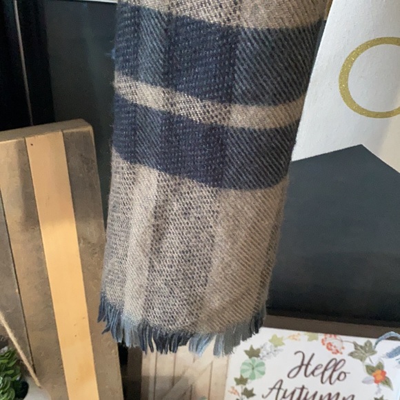 100% cashmere black gray brown tassel scarf - Picture 2 of 4